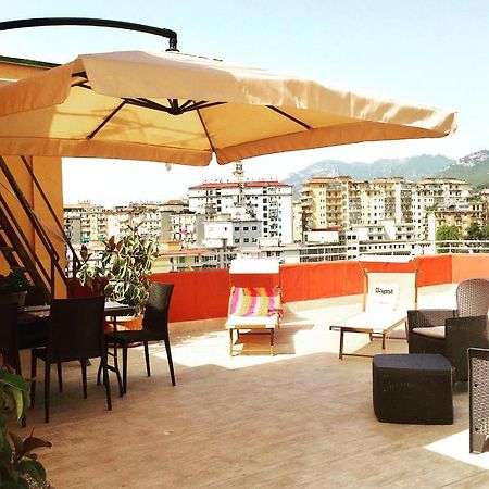 Dimora Montpellier Apartment ซาแลร์โน ภายนอก รูปภาพ