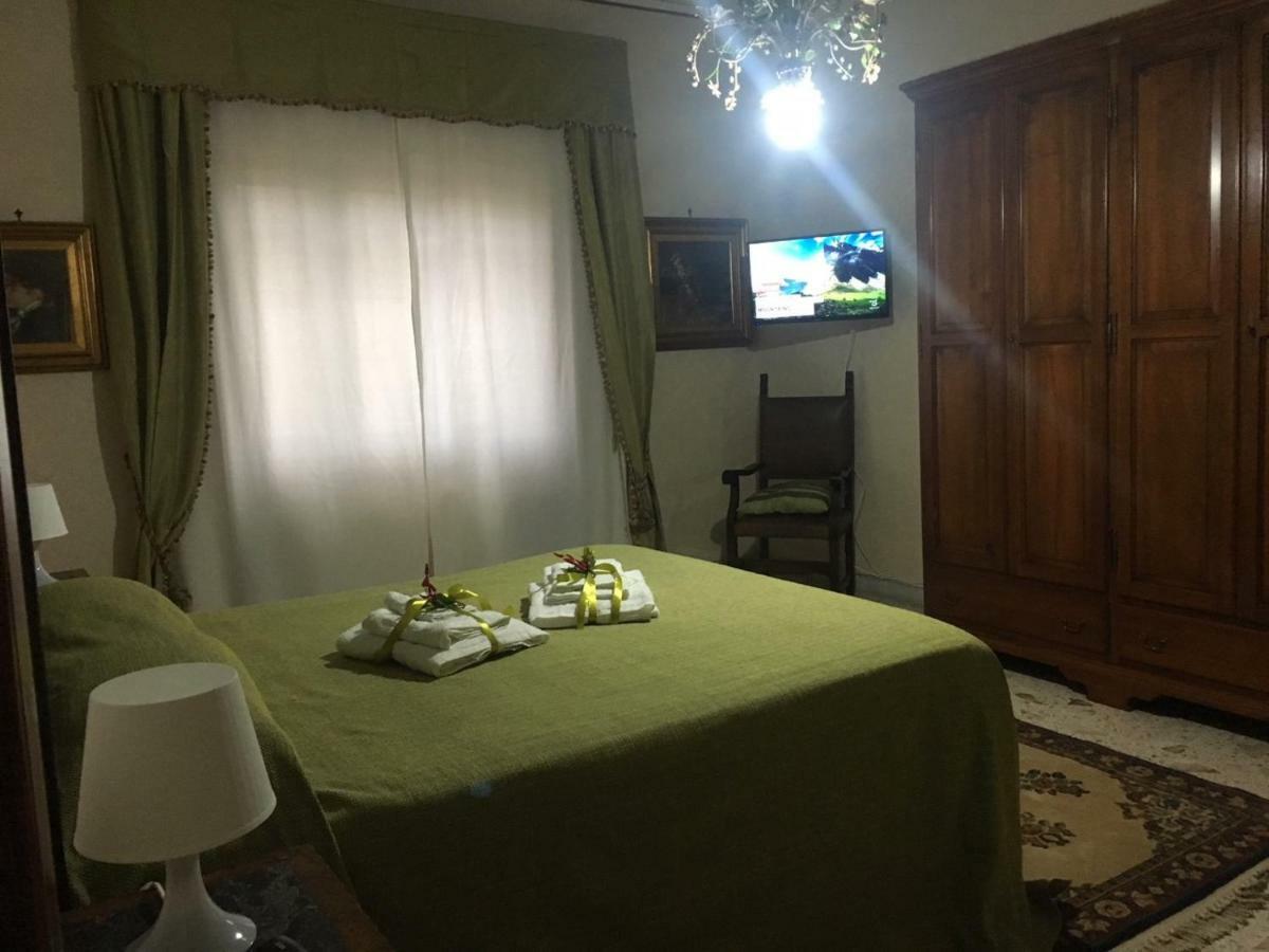 Dimora Montpellier Apartment ซาแลร์โน ภายนอก รูปภาพ