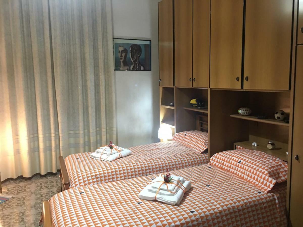 Dimora Montpellier Apartment ซาแลร์โน ภายนอก รูปภาพ