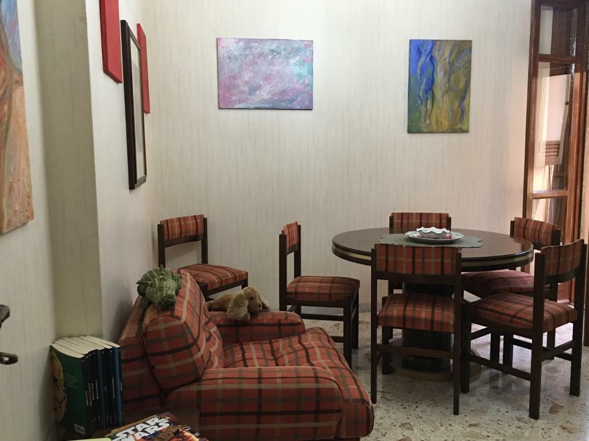 Dimora Montpellier Apartment ซาแลร์โน ภายนอก รูปภาพ
